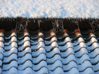 雪，冰柱，冰网，屋顶瓦片，冬天，白色