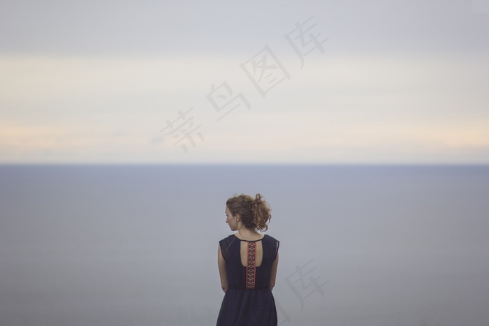 女孩，女子，连衣裙，时尚，黑发，长长的头发