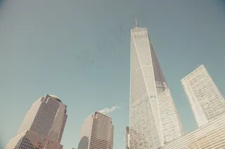 建筑,居民楼,椅子,屏幕截图,卡通动漫人物,透视的低角度视图