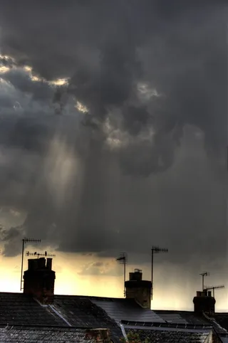 烟囱，天气，天空，云，屋顶，阳光