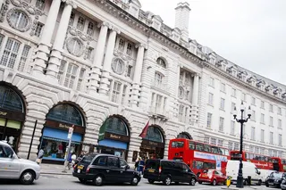 建筑,城市街道,轿车,中式传统建筑,街道,大街上的交通