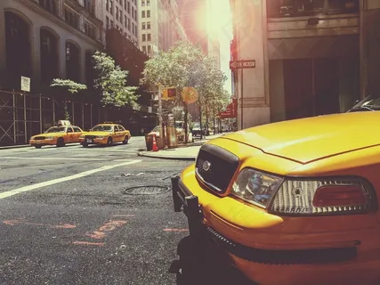 new york calling,轿车,街道,跑车,碰碰车,在城市街道上的黄色出租车 new york calling,轿车,街道,跑车,碰碰车,在城市街道上的黄色出租车