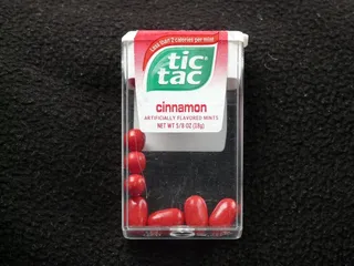 井字游戏，Lutschdragées，糖衣杏仁，甜度，红色