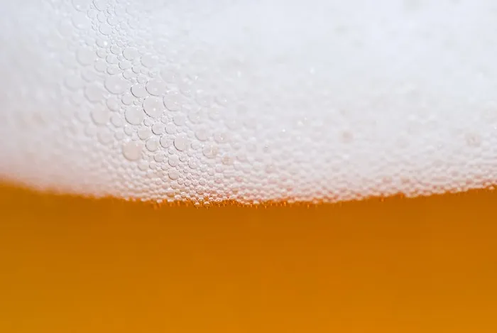 啤酒，泡沫，气泡，酒精，玻璃，饮料，冷