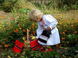 儿童，女孩，传统，农妇，角色扮演，水果