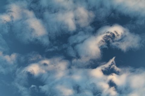 云，蓝天，壮观