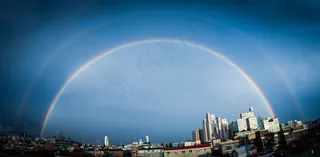 彩虹，非，一对彩虹