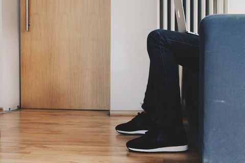 公寓，阁楼，公寓，硬木，地板，鞋子，牛仔裤