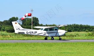 飞机，土地，螺旋桨，风力，业余爱好，飞行，体育