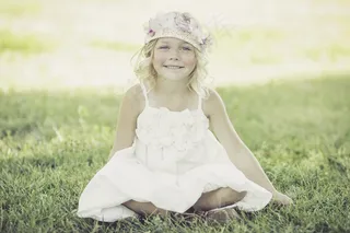 女孩，酿酒，夏天，复古，微笑