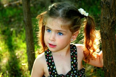 女孩，儿童，蓝眼睛，金色的头发，卷曲，循环