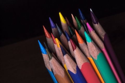 彩色铅笔，木钉，钢笔，多彩，颜色