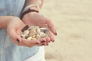 手，贝壳，沙滩，沙子，指甲油