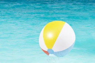 水球，玩具，浴球，球，黄色，蓝色，红色