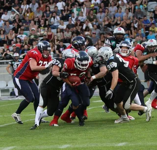 美式足球，卡兰达野马，欧洲杯