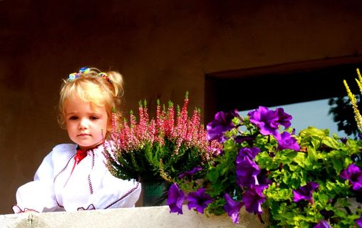 儿童，女孩，传统，农妇，鲜花，阳台