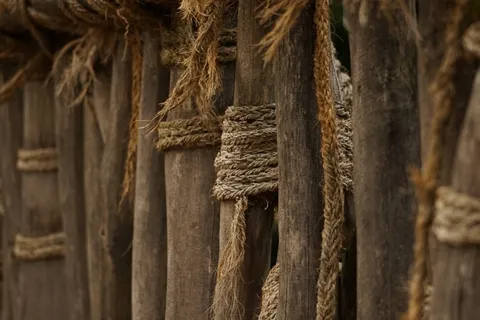 篱笆,篱笆柱,绳索,编织,固定 篱笆,篱笆柱,绳索,编织,固定