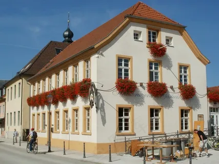 建筑,设计效果图,寺塔,剧院/博物馆/礼堂,民居,花卉装饰的时尚啤酒厂