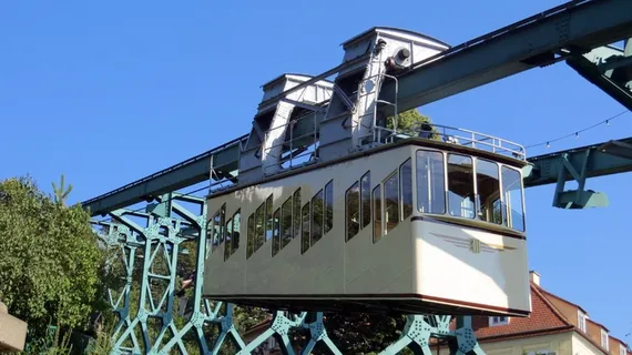 Schwebebahn，历史悠久，受保护的纪念碑