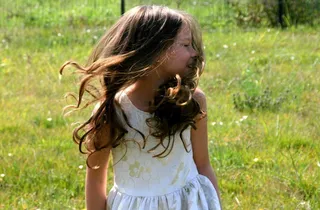 女孩，长长的头发，动态，微笑，美女，夏天，儿童