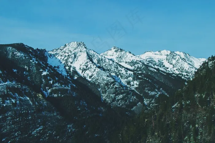 山，峰，丘陵，山谷，树木，雪，蓝色