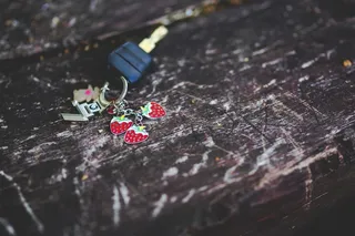 车钥匙，钥匙，钥匙圈，草莓，草莓