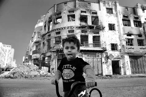 战争，儿童，破坏