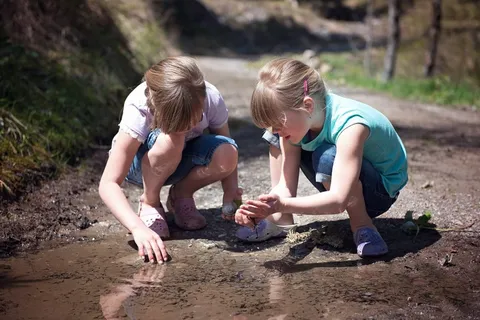 儿童，女孩，性质，出，水，水坑，Ta