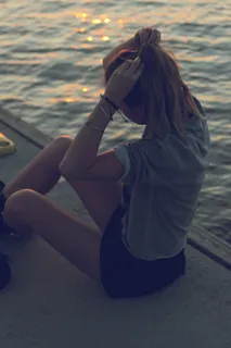美女,连衣裙,卡通动漫人物,桨,水桶,在水的女孩 美女,连衣裙,卡通动漫人物,桨,水桶,在水的女孩