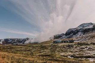 山峦,冰雪,草原,湖泊,风景,雪山云多云