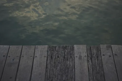 木头，码头，湖泊，水