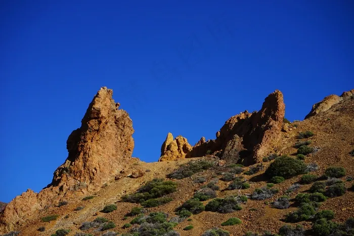 罗克·德·加西亚（Roque De Garcia），乌坎卡（Ucanca）级，岩针，岩石