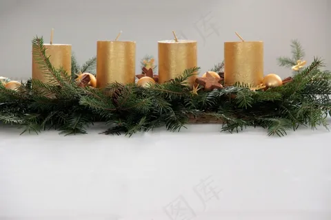 蜡烛，降临花圈，降临安排，降临