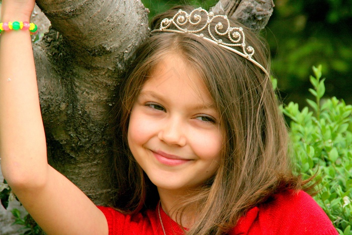 女孩，肖像，花圈，树，红色，儿童