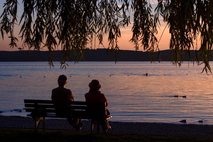 日落，博登湖，Unteruhldingen，湖，银行，坐