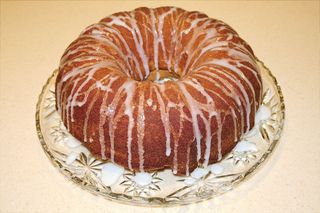 蛋糕，橙色蛋糕，糖粉，烘烤，甜点