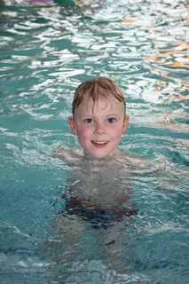 游泳,游泳池,水,乐趣,运动,凉爽,年轻 游泳,游泳池,水,乐趣,运动,凉爽,年轻