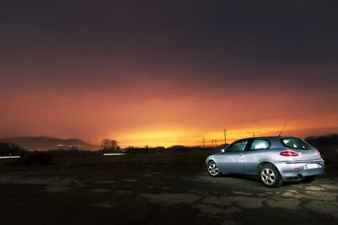 轿车,SUV,跑车,车底灯,汽车,黎明天空日落夜 轿车,SUV,跑车,车底灯,汽车,黎明天空日落夜