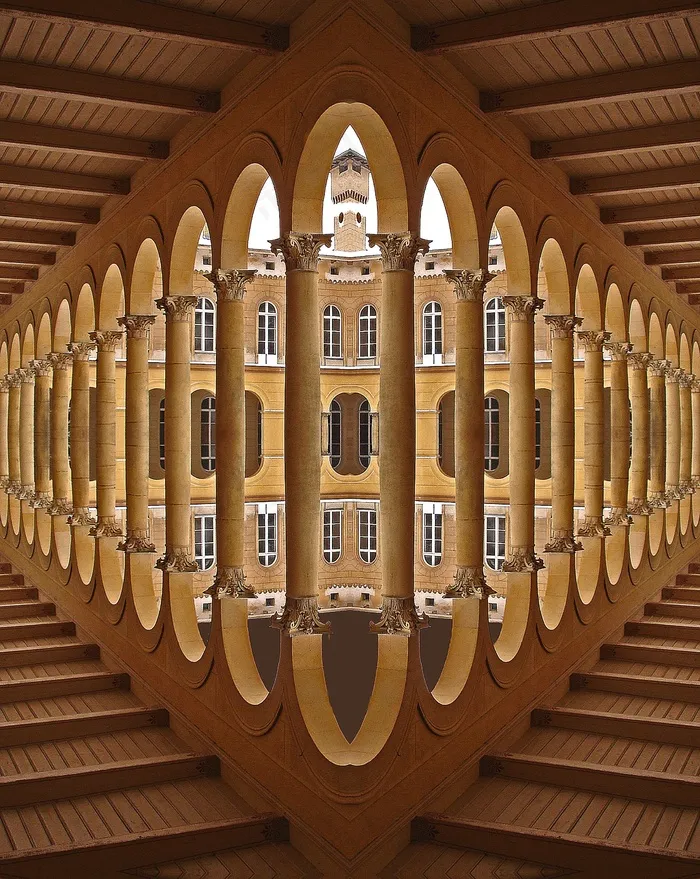 回廊，拱廊，对称的支柱