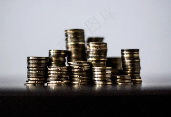 五金,瓶子,螺母,铜螺母,自动车床件,成堆的硬币和阴影