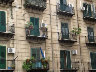 房屋，房屋墙壁与门，门