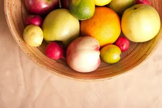 水果，篮子，梨，柠檬，苹果，萝卜，绿色，红色