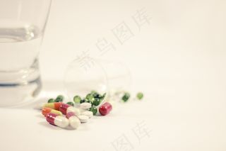 治愈，药物，感冒，剂量，疾病，药房