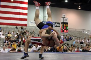 摔跤运动员，大学，男性，运动员，比赛，体育，推