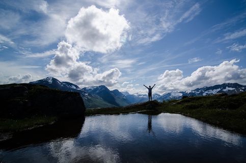山，顶部，水，云，风景，视图