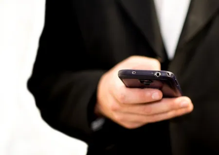 耳机插孔,口琴,西服,手机,手机保护套,商人电话