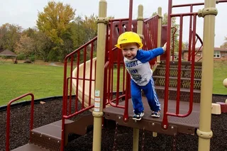 健身器材,滑梯,交通护栏,游乐场,卡通动漫人物,埃尔贝里佩奇布兰奇公园