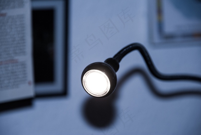 办公室，桌子，灯，光，夜