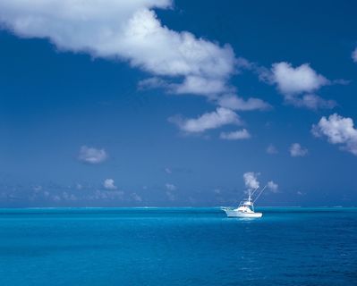 船,帆船,水,海洋,游艇,船舶,天空,蓝色 船,帆船,水,海洋,游艇,船舶,天空,蓝色