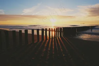 海滩，太阳，大海，水，天空，云团，背光，日落